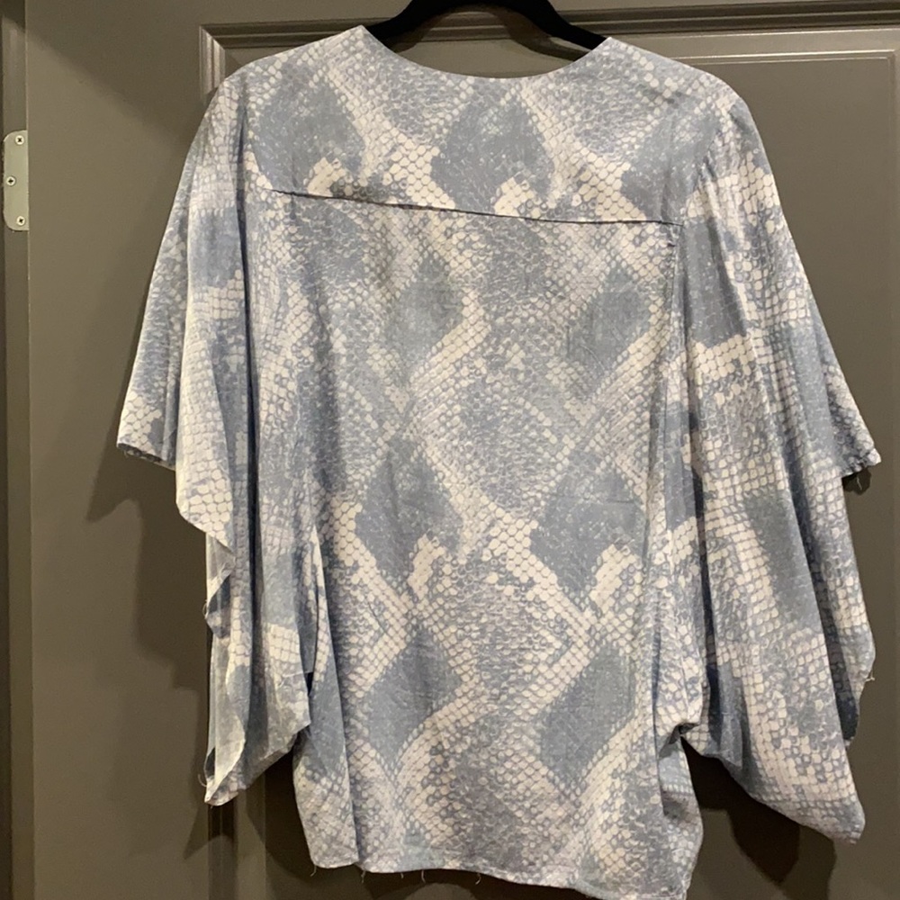 Vici Collections Blue & White Python Top - Picture 3 of 3